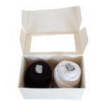 Cupcake Duo Ecru: 1x romper zwart, 1x romper wit en 1 paar lichtgrijze sokken