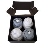 Cupcake kwartet zwart: 2x romper grijsblauw, 2x romper wit en 2 paar witte sokken